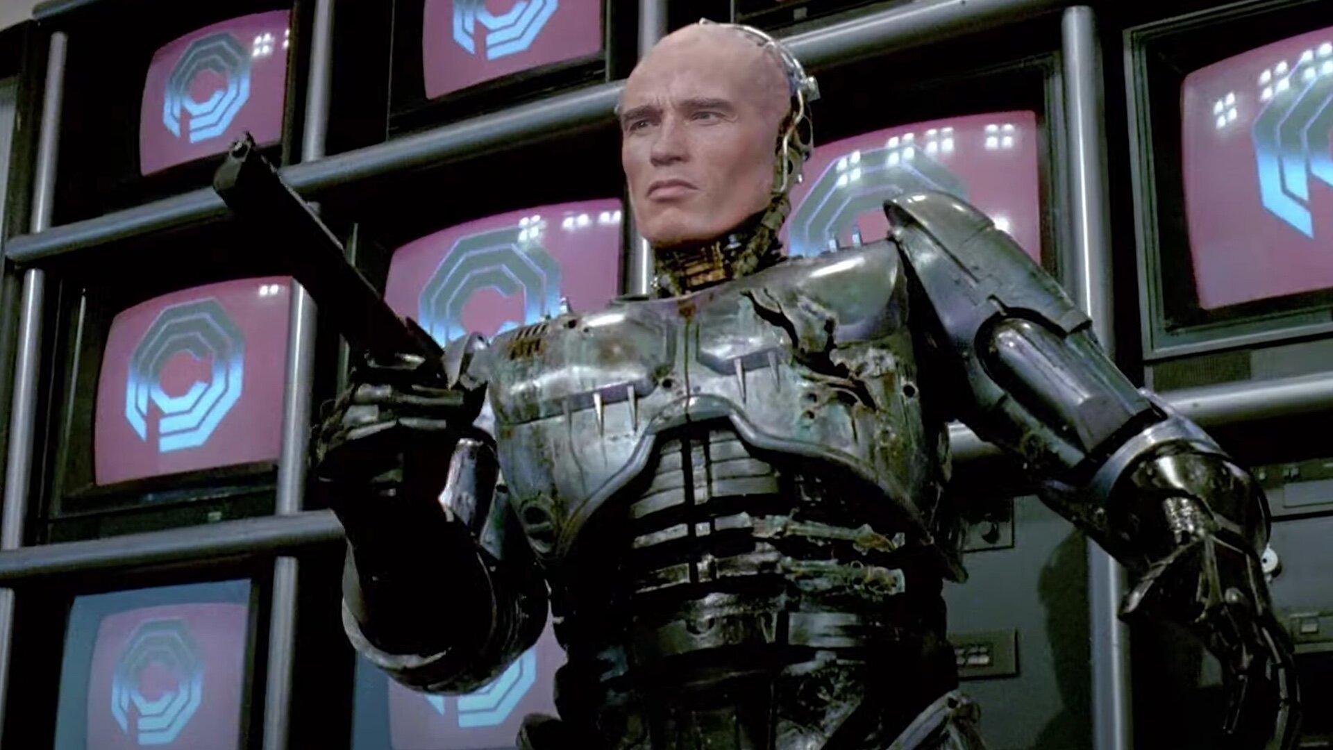RoboCop: Jak by vypadalo kultovní akční sci-fi s Arnoldem Schwarzeneggerem v hlavní roli