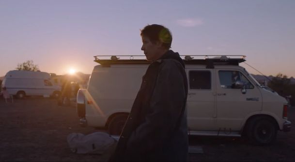 Země nomádů: Trailer představuje snímek často označovaný jako film roku | Fandíme filmu