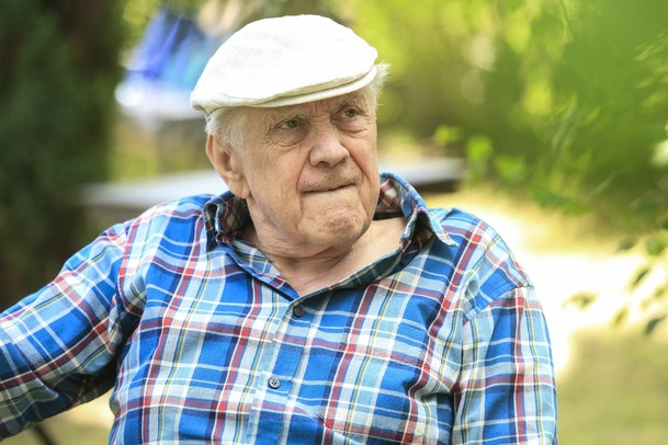Kukačky: Režisér Vyprávěj představuje dramedy o výchově vyměněných dětí na sérii promo fotografií | Fandíme serialům