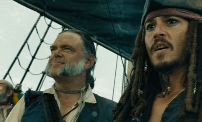 Piráti z Karibiku: S koncem Johnnyho Deppa nesouhlasí herec Kevin McNally | Fandíme filmu