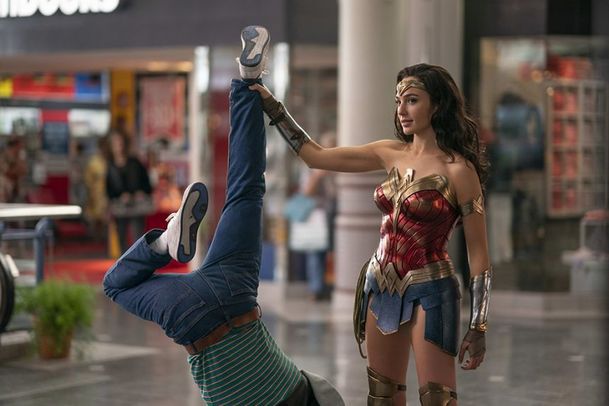Box Office: Wonder Woman diváky v kinech udržet nesvede | Fandíme filmu