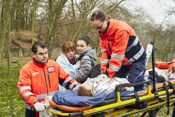 Anatomie života: Nova na konci ledna uvede nový hraný seriál se sestrami Geislerovými | Fandíme serialům