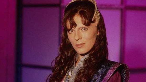 Babylon 5: Restart kultovní sci-fi je stále v plánu, ale odkládá se | Fandíme serialům