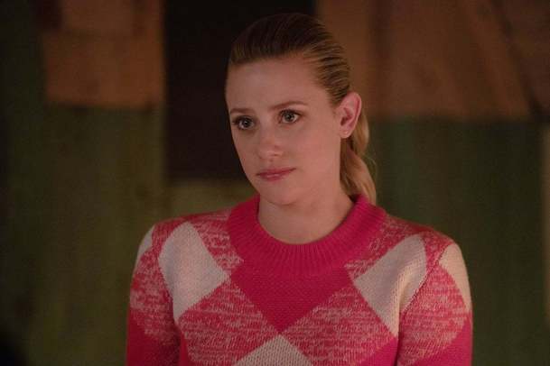 Podvodnice se vydávala za herečku Lili Reinhart ze seriálu Riverdale a poskytovala místo ní rozhovory | Fandíme serialům