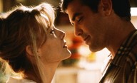 Báječný den: George Clooney přišel na plac opilý a přetrpět to musela Michelle Pfeiffer | Fandíme filmu