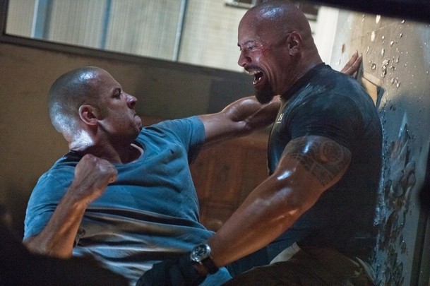 Rychle a zběsile 10: Naznačuje Vin Diesel návrat The Rocka? | Fandíme filmu