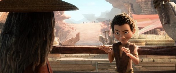 Raya a drak: Disneyho film je tak akční, že málem nebyl pro děti. Je tu nový trailer | Fandíme filmu