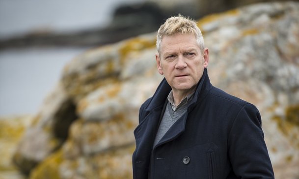 This Sceptred Isle: Kenneth Branagh si zahraje premiéra Borise Johnsona v minisérii o začátku pandemie | Fandíme serialům