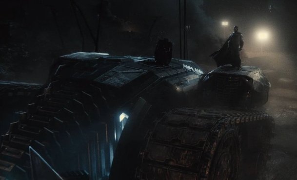Bleskovky: Batmanův tank a Superman v černém v nových ukázkách Justice League | Fandíme filmu