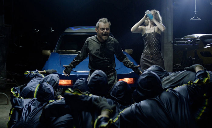 King Car: V bizarní sci-fi hrdina rozmlouvá s auty | Fandíme filmu