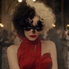 Cruella: Rebelující Emma Stone si v punkrockovém stylu podmaňuje Londýn | Fandíme filmu