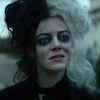 Cruella: Rebelující Emma Stone si v punkrockovém stylu podmaňuje Londýn | Fandíme filmu