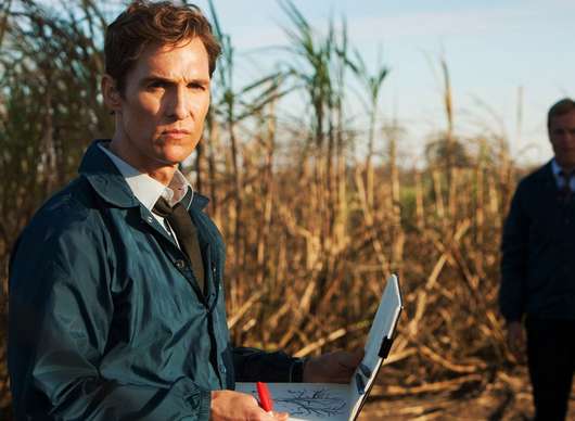 Mike Hammer: Matthew McConaughey chystá novinku s tvůrcem Temného případu | Fandíme filmu