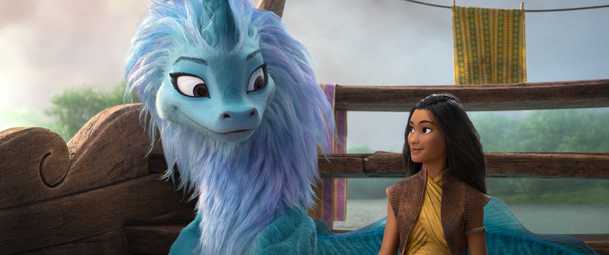 Box Office: Mezi Disneym a kinaři se rozhořel boj o Rayu a draka | Fandíme filmu