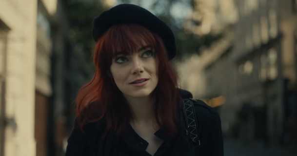 Cruella: Rebelující Emma Stone si v punkrockovém stylu podmaňuje Londýn | Fandíme filmu