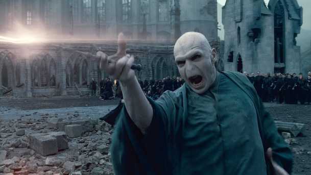 Harry Potter: Představitel Voldemorta nechápe jedovatost, s jakou lidé odsuzují J.K. Rowling | Fandíme filmu