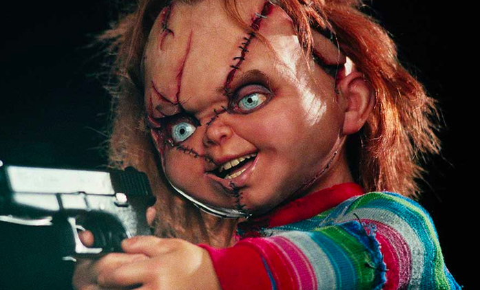 Chucky: Teaser odhaluje, jak  se vyrábí vraždící panenka | Fandíme seriálům