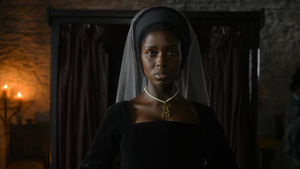 Jodie Turner-Smith jako Anna Boleynová v první upoutávce | Fandíme serialům