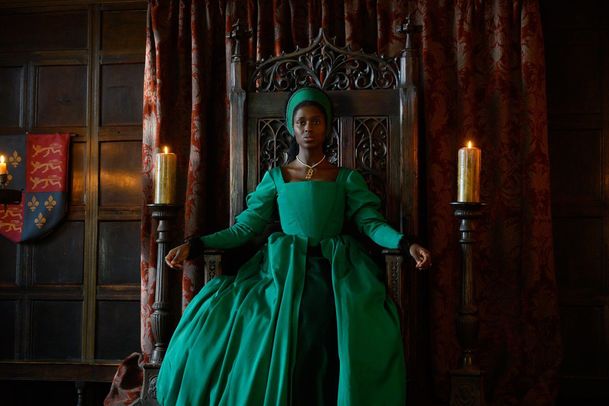 Jodie Turner-Smith jako Anna Boleynová v první upoutávce | Fandíme serialům