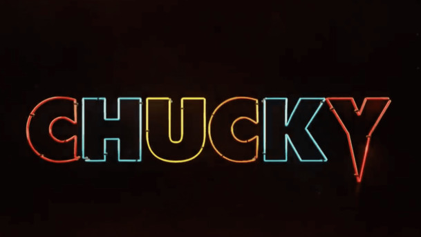 Chucky: Teaser odhaluje, jak se vyrábí vraždící panenka | Fandíme serialům