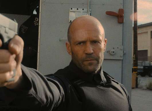 Už v příštím roce dorazí akční komedie, kde Jason Statham hraje sám sebe | Fandíme filmu