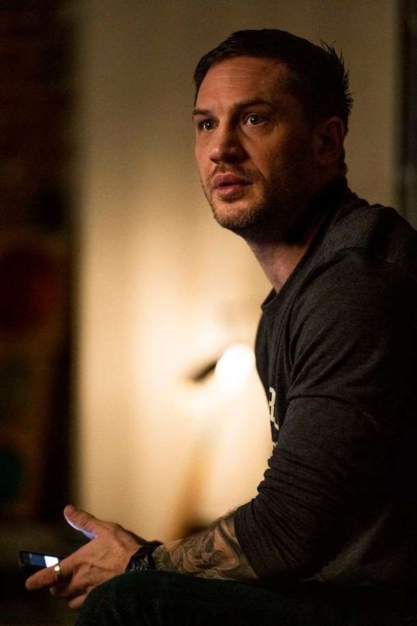 Venom 2: Tom Hardy se oficiálně stal spoluautorem filmu | Fandíme filmu