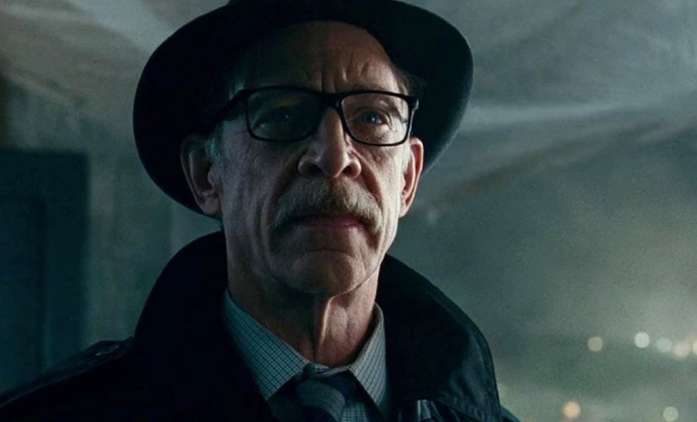 Batgirl: J.K. Simmons se má vrátit jako komisař Gordon | Fandíme filmu