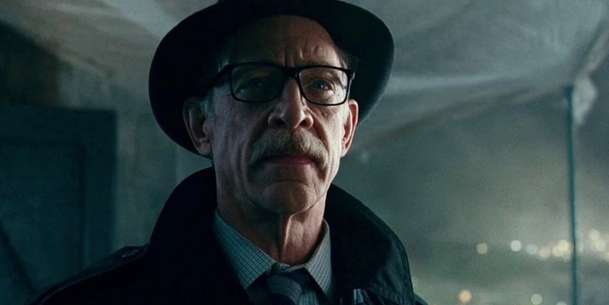 Batgirl: J.K. Simmons se má vrátit jako komisař Gordon | Fandíme filmu