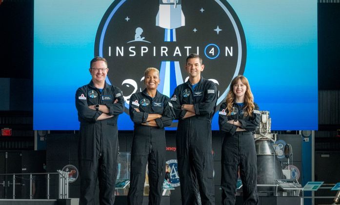 Odpočítávání: Vesmírná mise Inspiration4 dorazila na Netflix | Fandíme seriálům
