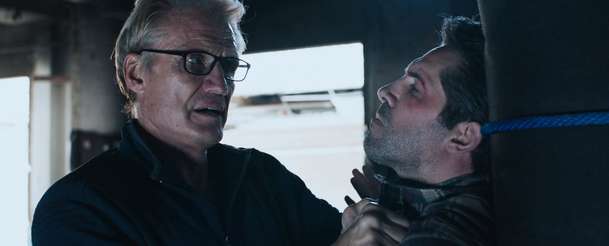 Castle Falls: Dolph Lundgren režíruje akční drama – je tu trailer | Fandíme filmu