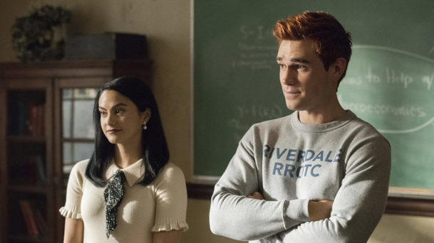 Riverdale 6: Trailer na příští sezónu láká na mladou čarodějku Sabrinu | Fandíme serialům