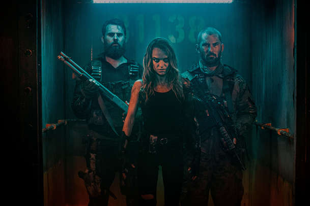 Wyrmwood: Apocalypse – Divoká řežba je tu s nabitým trailerem | Fandíme filmu