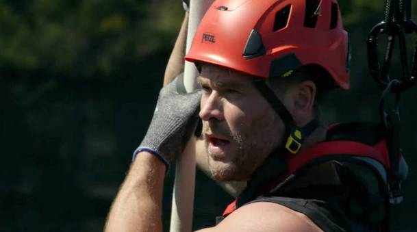 Limitless: Chris Hemsworth ždímá možnosti svého těla na maximum | Fandíme serialům