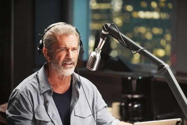 On the Line: Mel Gibson musí po telefonu zachránit rodinu | Fandíme filmu