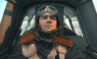 Pilot: Válečný letec bojuje o život v ledové pustině za nepřátelskou linií | Fandíme filmu