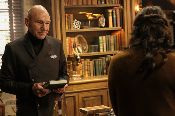 Star Trek: Picard  - V novém traileru míříme do současnosti | Fandíme serialům