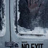 Není úniku: Střetnutí s únoscem ve sněhové vánici v prvním traileru | Fandíme filmu