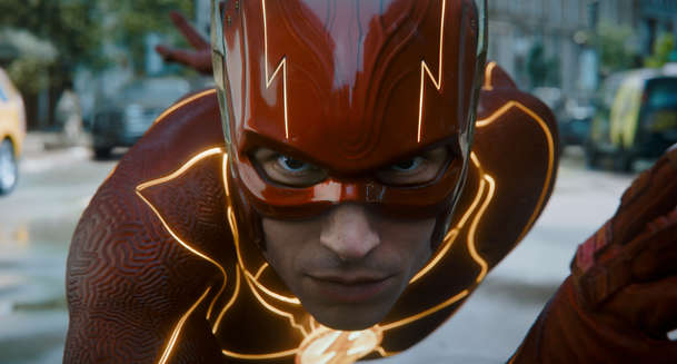 Flash a Fantastická zvířata zvažují rozloučení s Ezrou Millerem | Fandíme filmu