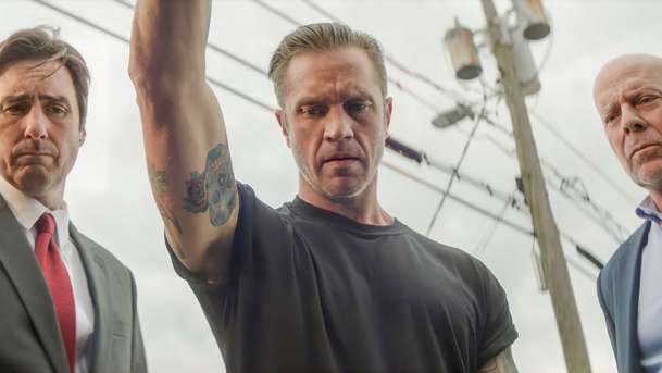 Gasoline Alley: Trailer představuje další kapitolu zaprodání Bruce Willise | Fandíme filmu