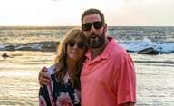 Vražda na jachtě 2: Jennifer Aniston sdílí první zákulisní video | Fandíme filmu