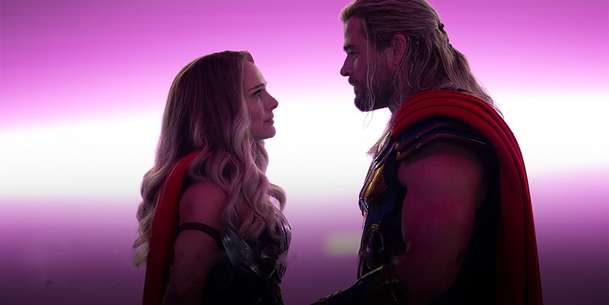Thor 4: V nové upoutávce se staré hrdličky po letech poprvé znovu shledávají | Fandíme filmu
