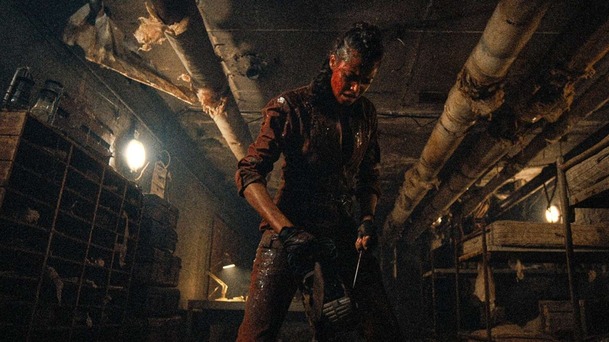 Resident Evil: Lék – Poslední trailer předvádí nefalšované zombie orgie | Fandíme serialům