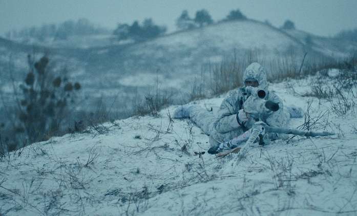 Snajpr: Bílý havran – Ukrajinský pacifista touží po válečné odplatě | Fandíme filmu