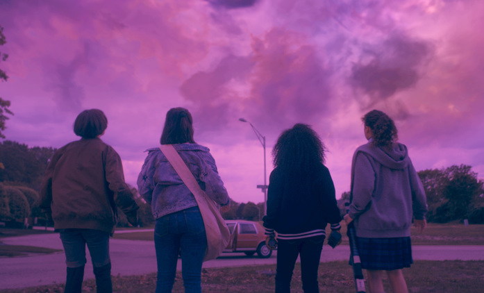 Paper Girls: Náhrada za Stranger Things se blíží, pusťte si trailer | Fandíme seriálům