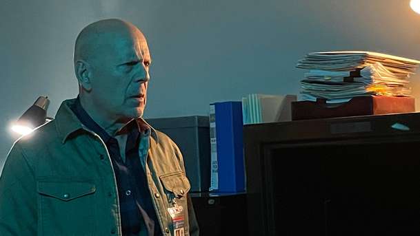 Wire Room: Těsně před důchodem Bruce Willis likviduje zkorumpované poldy | Fandíme filmu