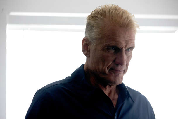 Section 8: Dolph Lundgren v boji proti prohnilé utajené jednotce | Fandíme filmu