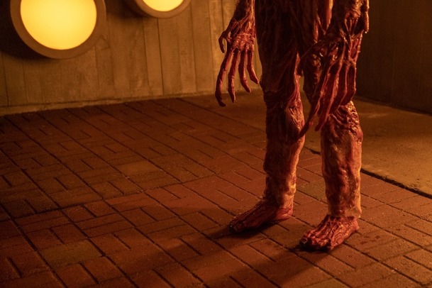 Kabinet kuriozit Guillerma Del Tora – Nový trailer představil hororový bonbonek | Fandíme serialům