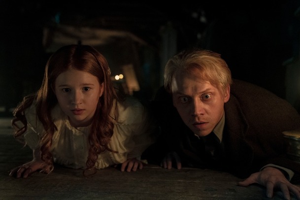 Kabinet kuriozit Guillerma Del Tora – Nový trailer představil hororový bonbonek | Fandíme serialům