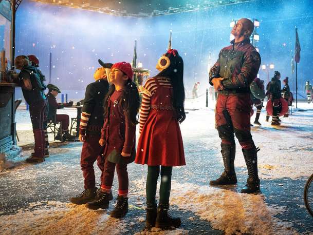 Red One: The Rockův vánoční akčňák kombinuje Harryho Pottera s Hobbsem a vánočními filmy | Fandíme filmu