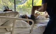 Jeremy Renner si zlomil více než 30 kostí, prochází rehabilitací | Fandíme filmu